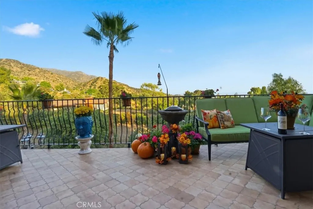 1069 Briarcliff Road, Monrovia, California 91016 home-pic-16